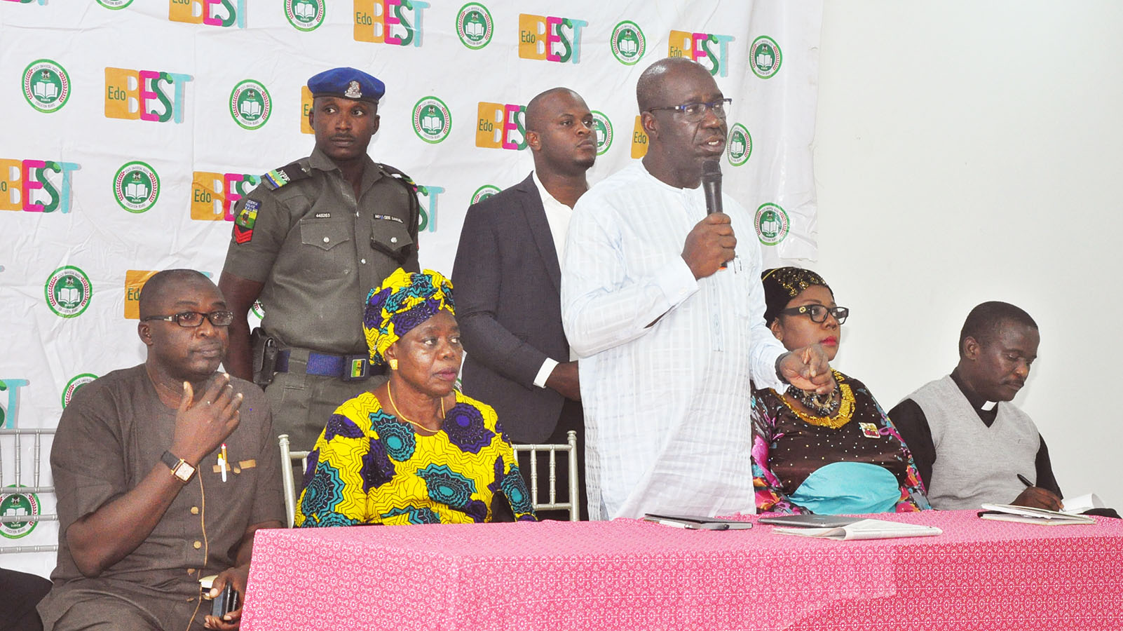 Obaseki meets contractors on revamp of 230 schools, threatens prosecution over sub-standard job