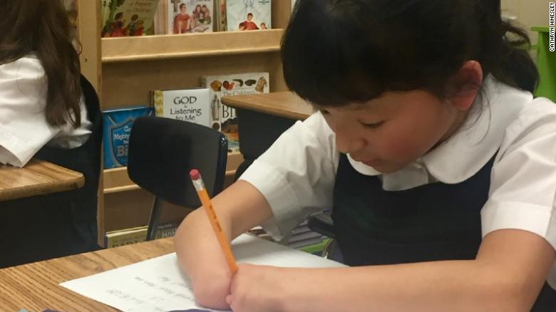 10-Year-Old Girl Born With No Hands Wins National Handwriting Competition