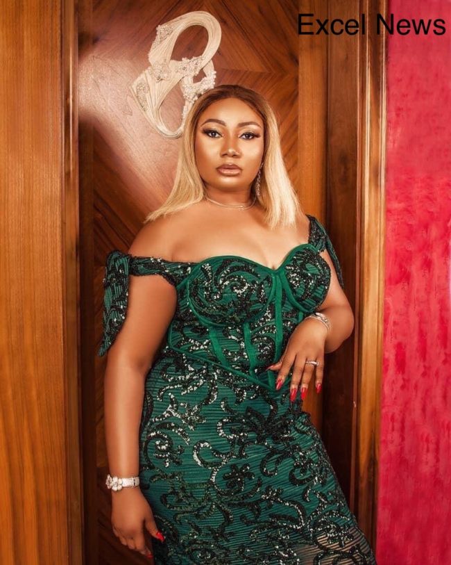 Nigerian Fashion Designer, Uredi