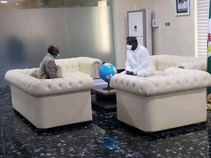 GOVERNOR KAYODE FAYEMI APPOINTS FATHER OF YOUNG MAN THAT SNEAKED IN TO EKITI FROM LAGOS, A QUARANTINE AMBASSADOR