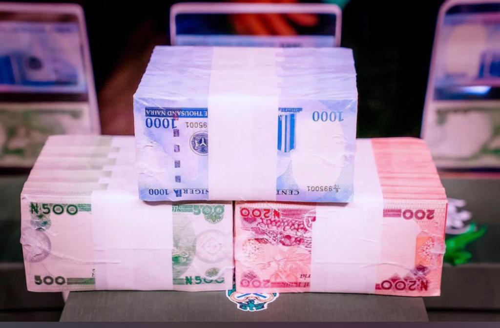 BREAKING: Nigeria Gets New Naira Notes