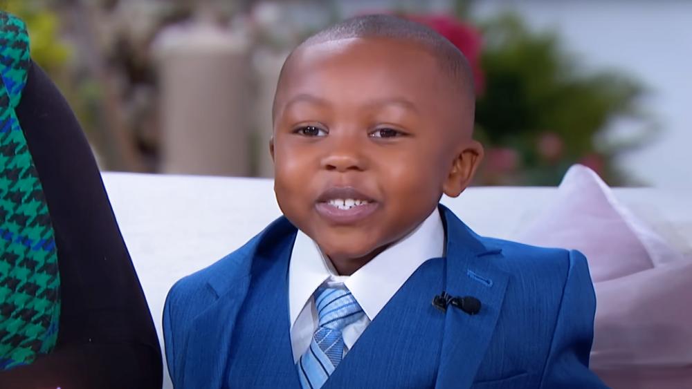 A 5-Year-Old Child’s Baptizing Toy Goes Viral, Preached John 3:16