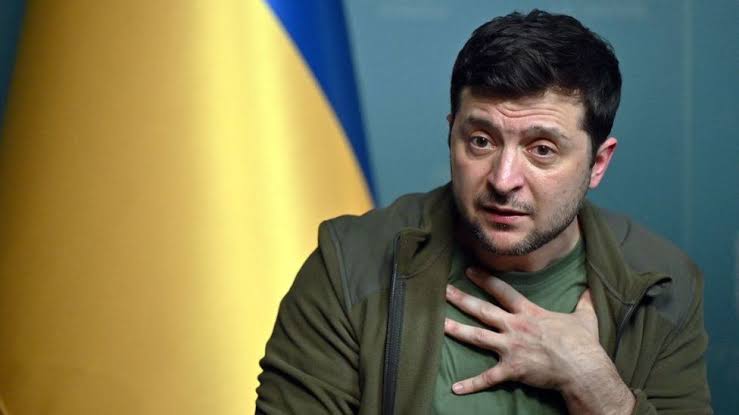 Zelensky Calls Off Foreign Visits Amid Escalating Russian Offensive