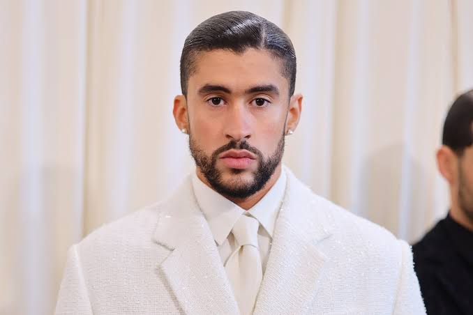 Bad Bunny’s Embarrassing Moment with Backup Dancer Caught on Camera